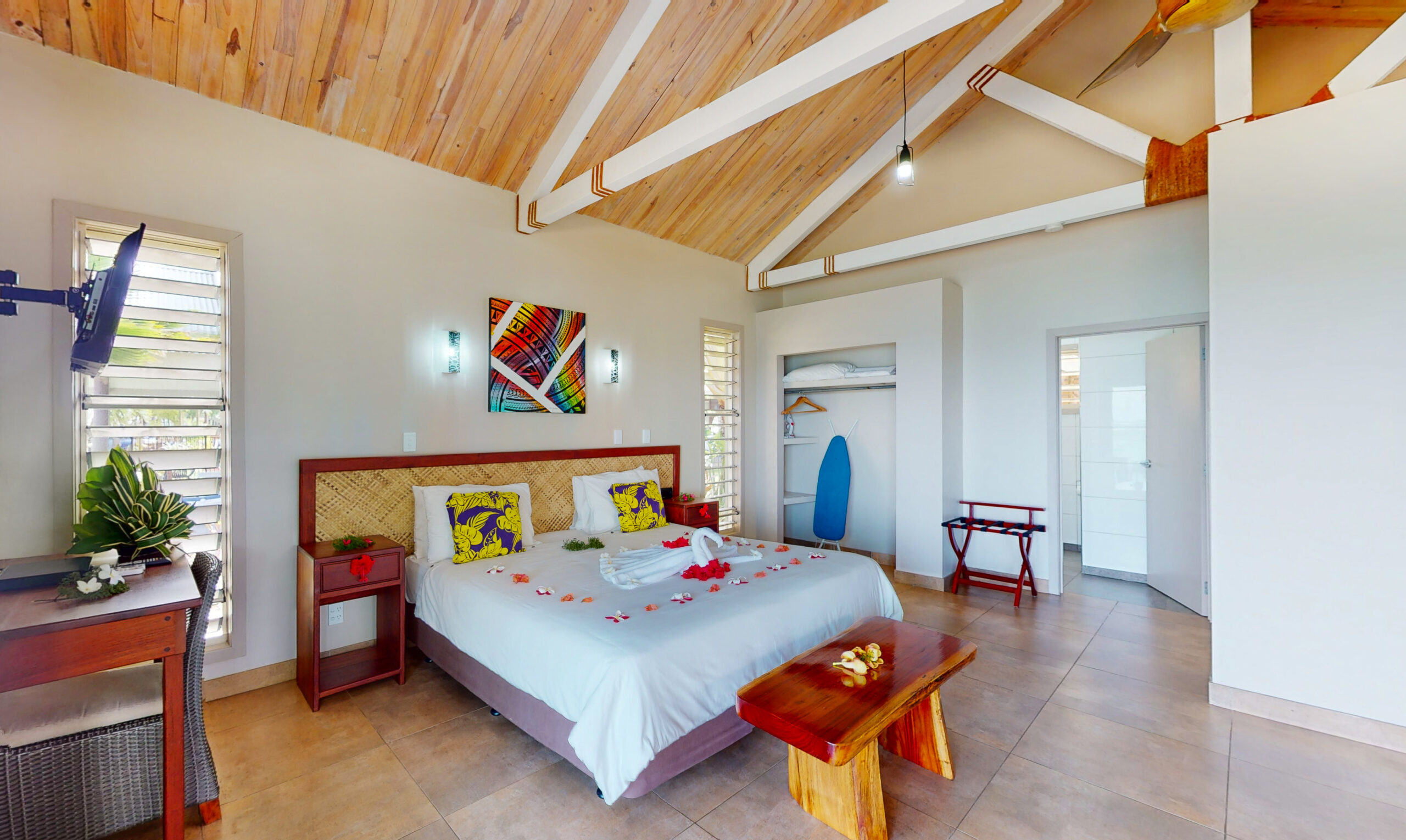 Lagoon View Family Bungalow bedroom